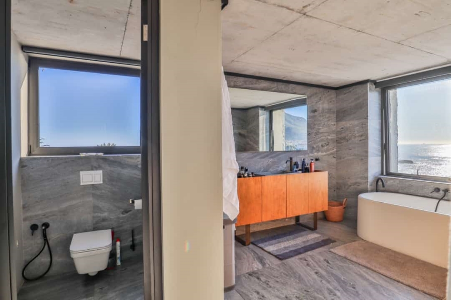 3 Bedroom Property for Sale in Bakoven Western Cape